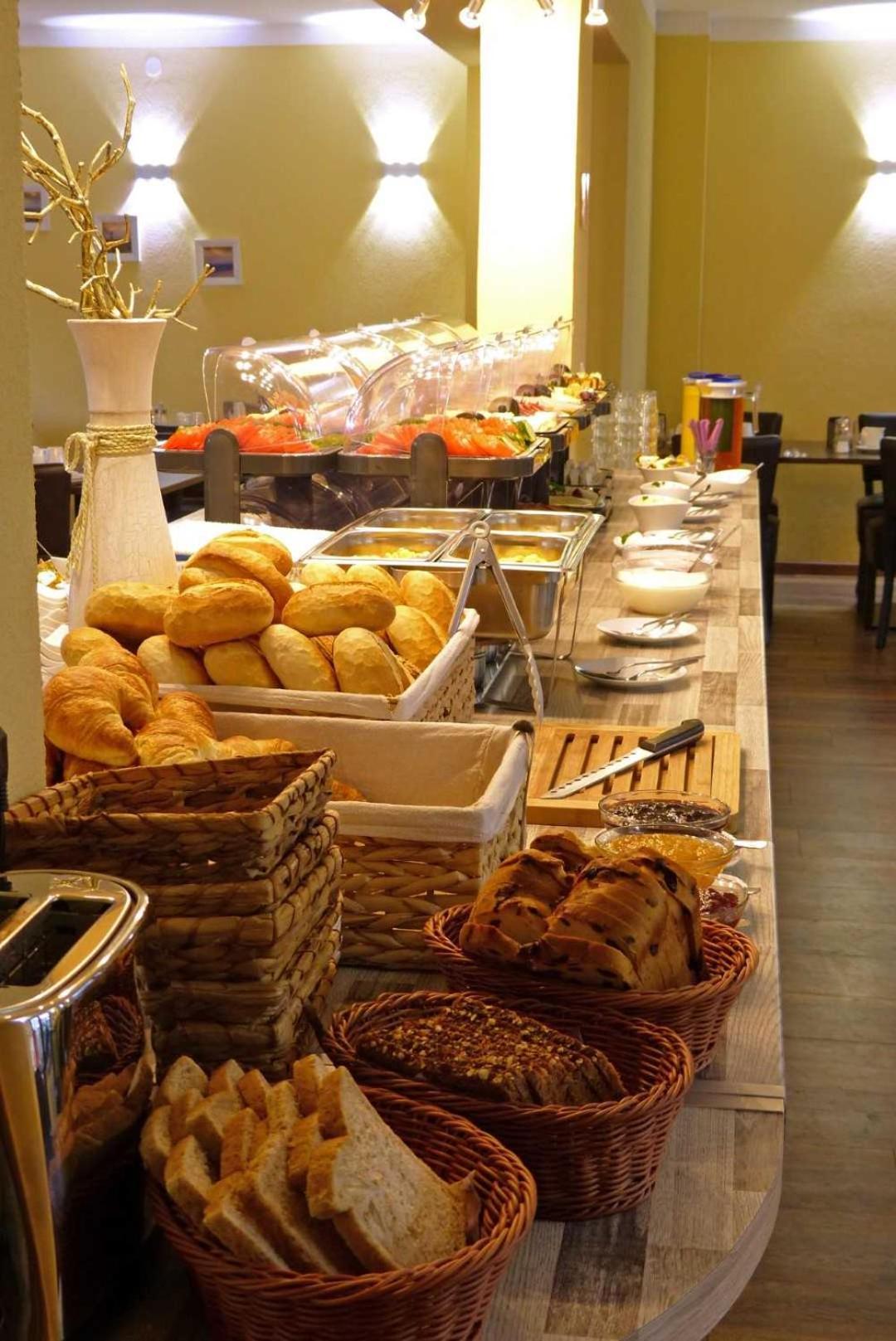 Hotel Zur Seerobbe 쿡스하펜 외부 사진