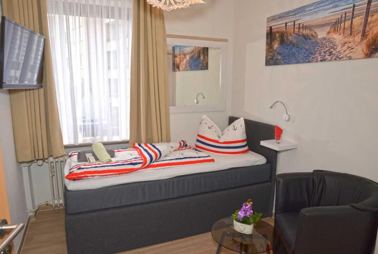 Hotel Zur Seerobbe 쿡스하펜 외부 사진